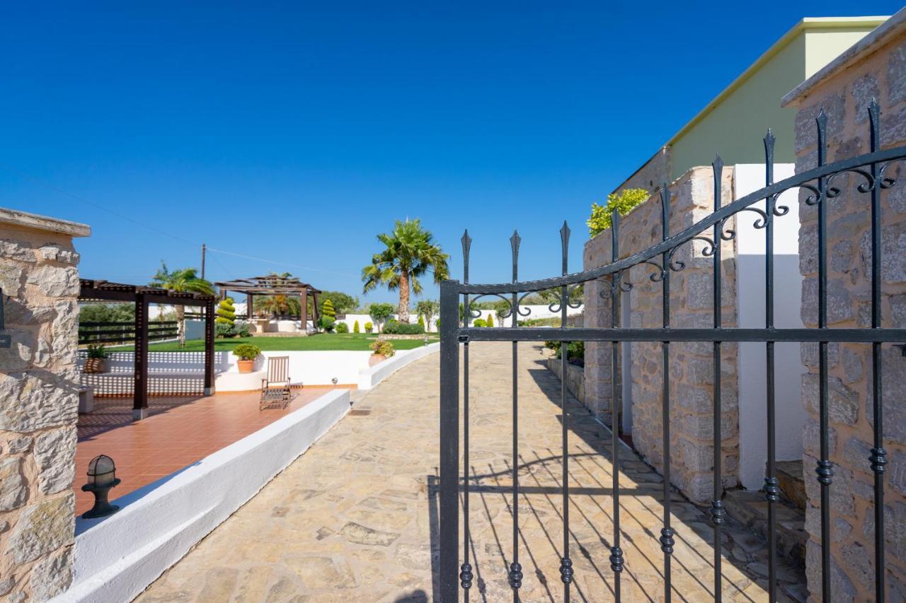 Georgia'S Apartments Kouremenos Beach Anevato 외부 사진